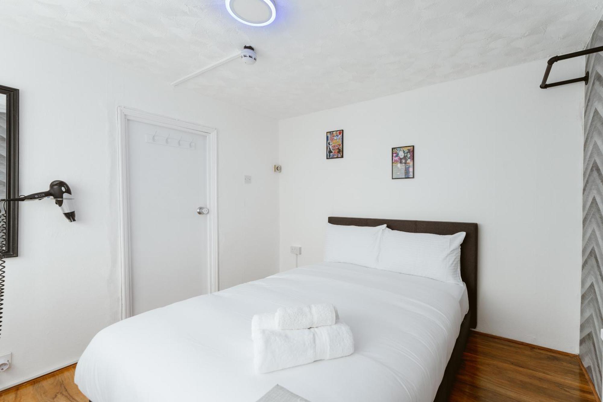 Canningtown Double Rooms - 20 Лондон Екстериор снимка
